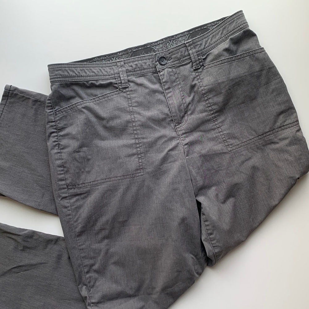Gloria Vanderbilt Gray Straight Leg Stretch Trouser Pants Size 10